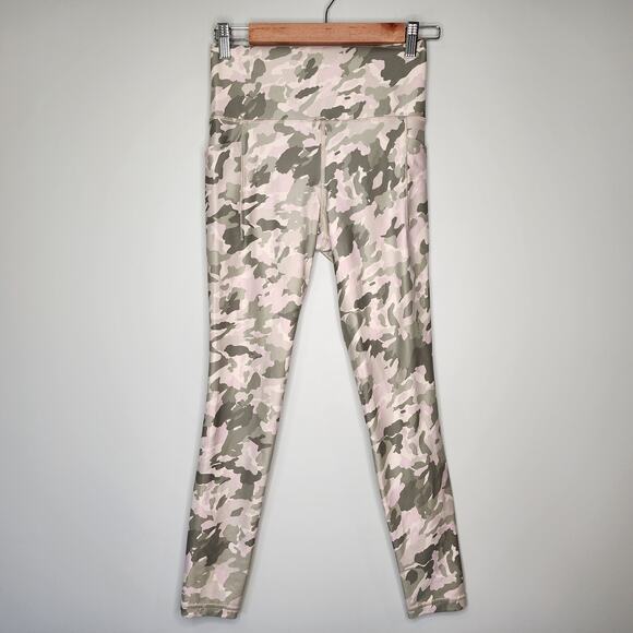 Athleta Salutation Stash Pocket II Printed Tight Green Camo S PETITE - Picture 2 of 7